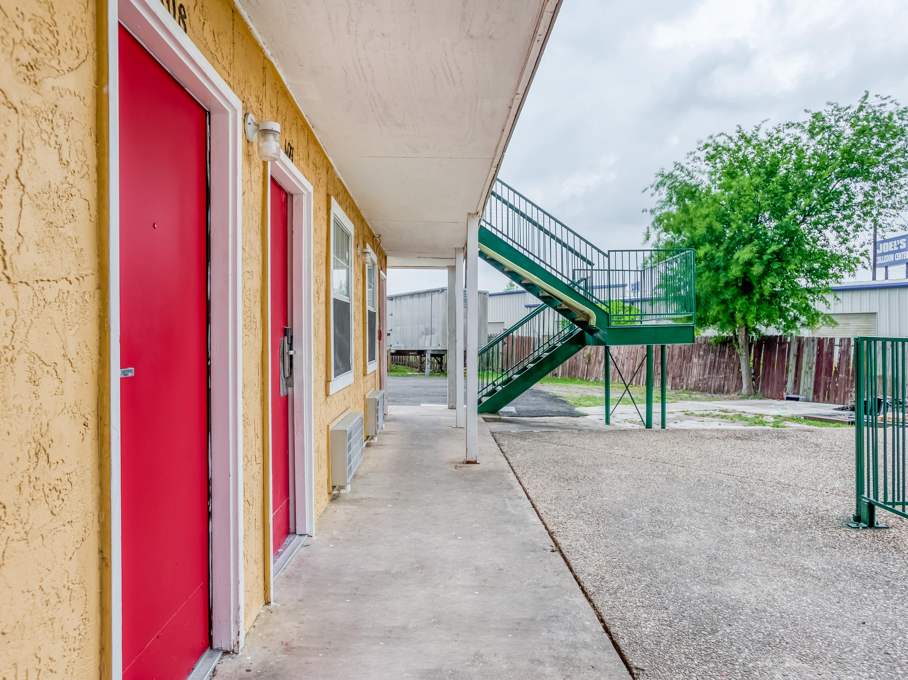 Oyo Hotel San Antonio Lackland Near Seaworld Buitenkant foto