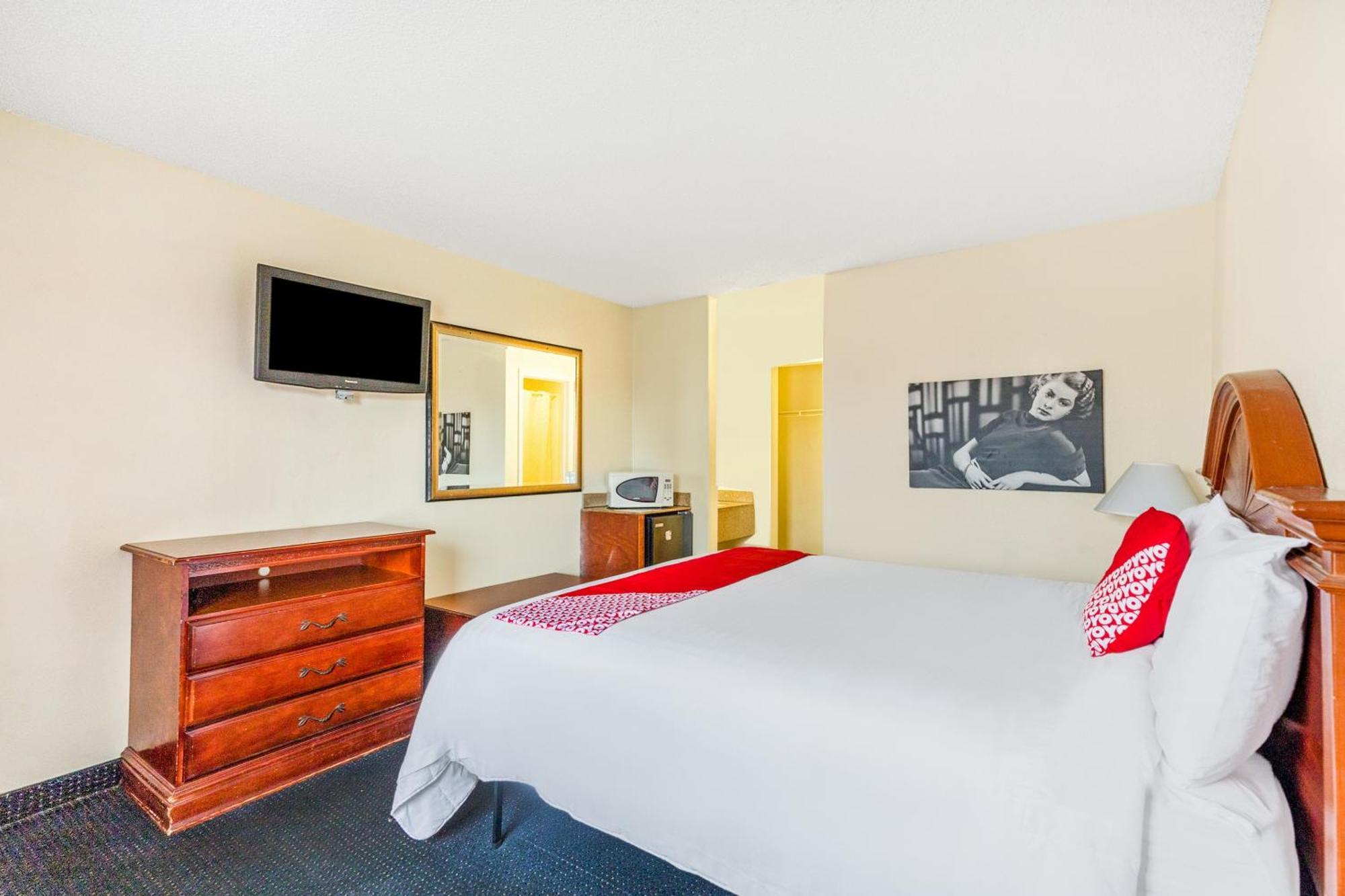 Oyo Hotel San Antonio Lackland Near Seaworld Buitenkant foto