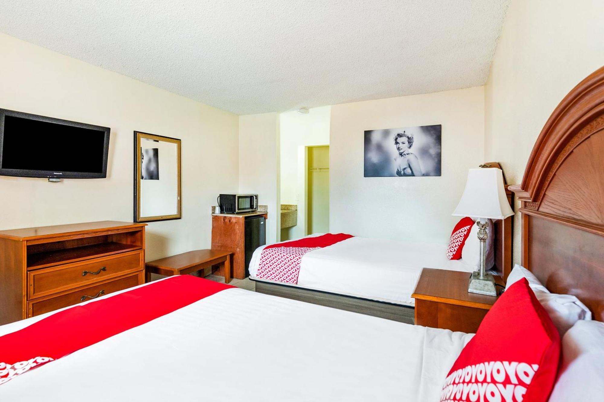 Oyo Hotel San Antonio Lackland Near Seaworld Buitenkant foto
