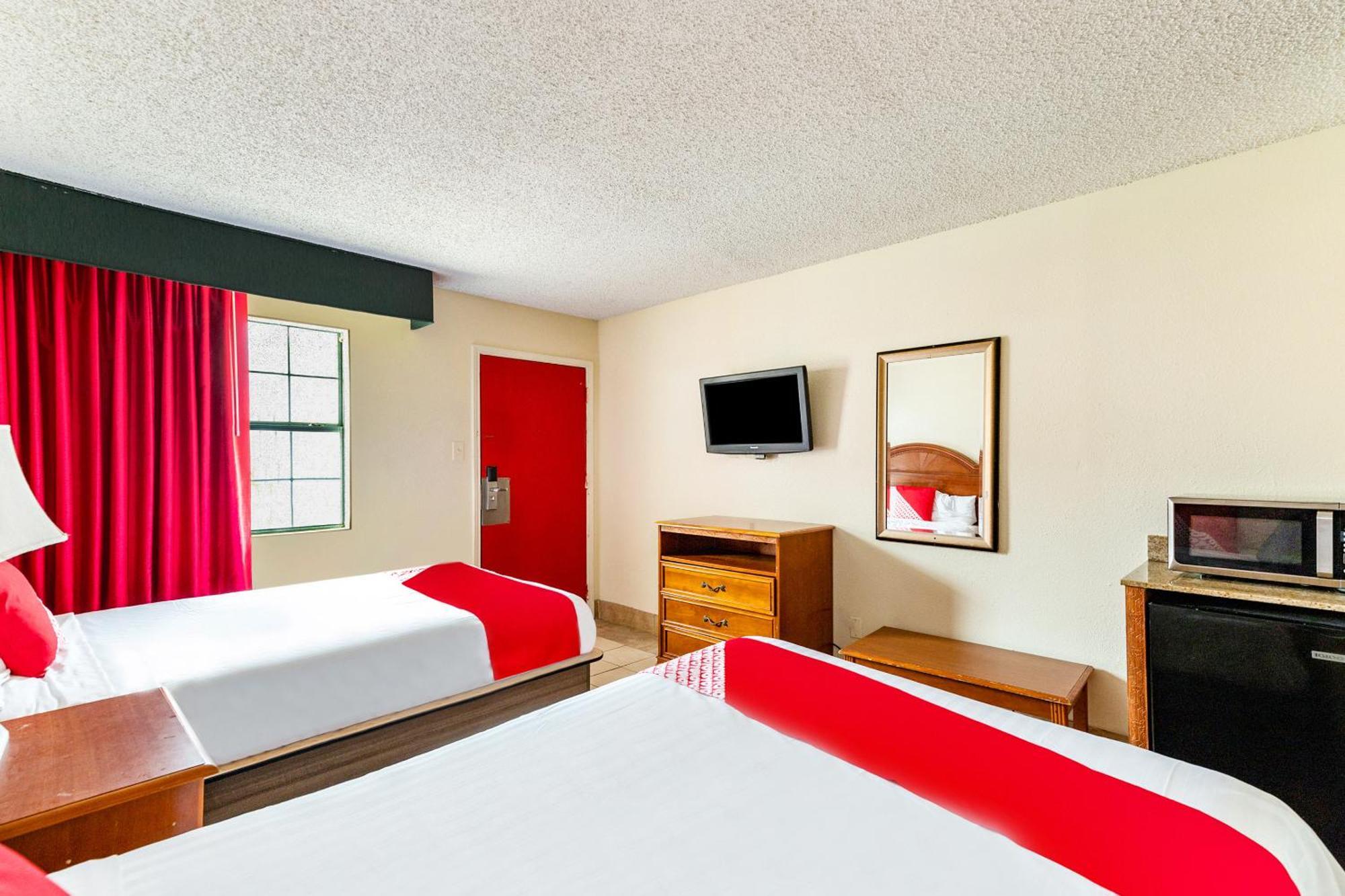 Oyo Hotel San Antonio Lackland Near Seaworld Buitenkant foto