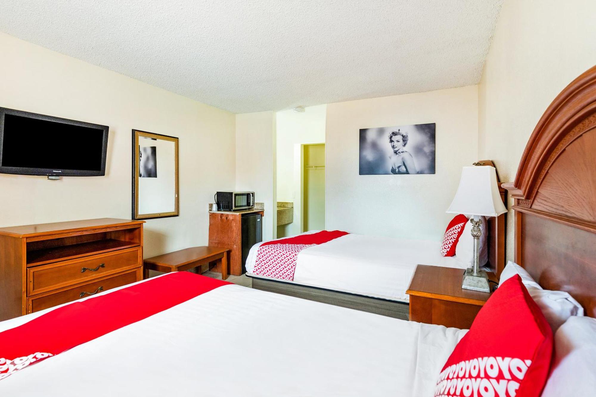 Oyo Hotel San Antonio Lackland Near Seaworld Buitenkant foto