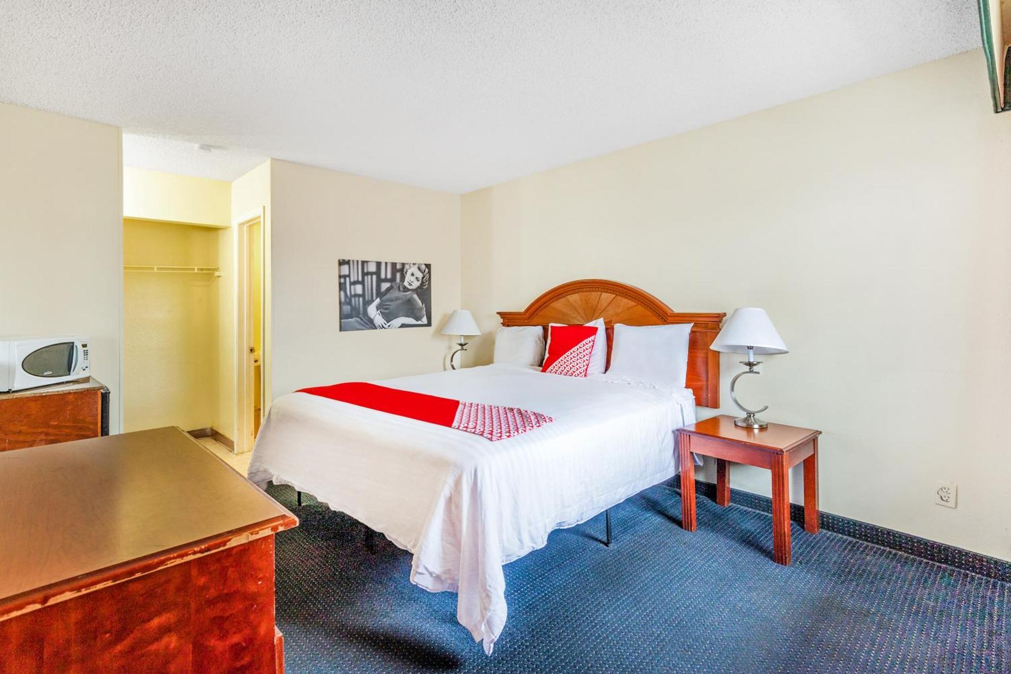 Oyo Hotel San Antonio Lackland Near Seaworld Buitenkant foto