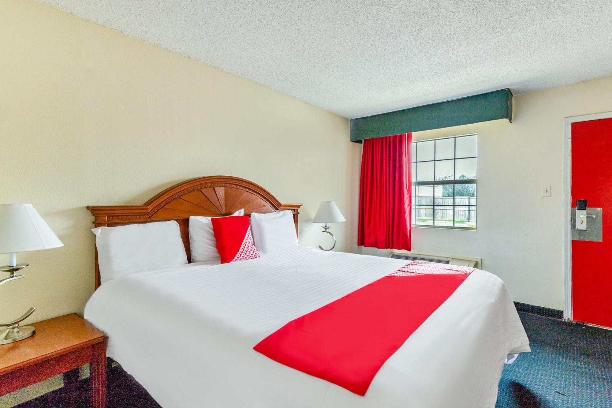 Oyo Hotel San Antonio Lackland Near Seaworld Buitenkant foto
